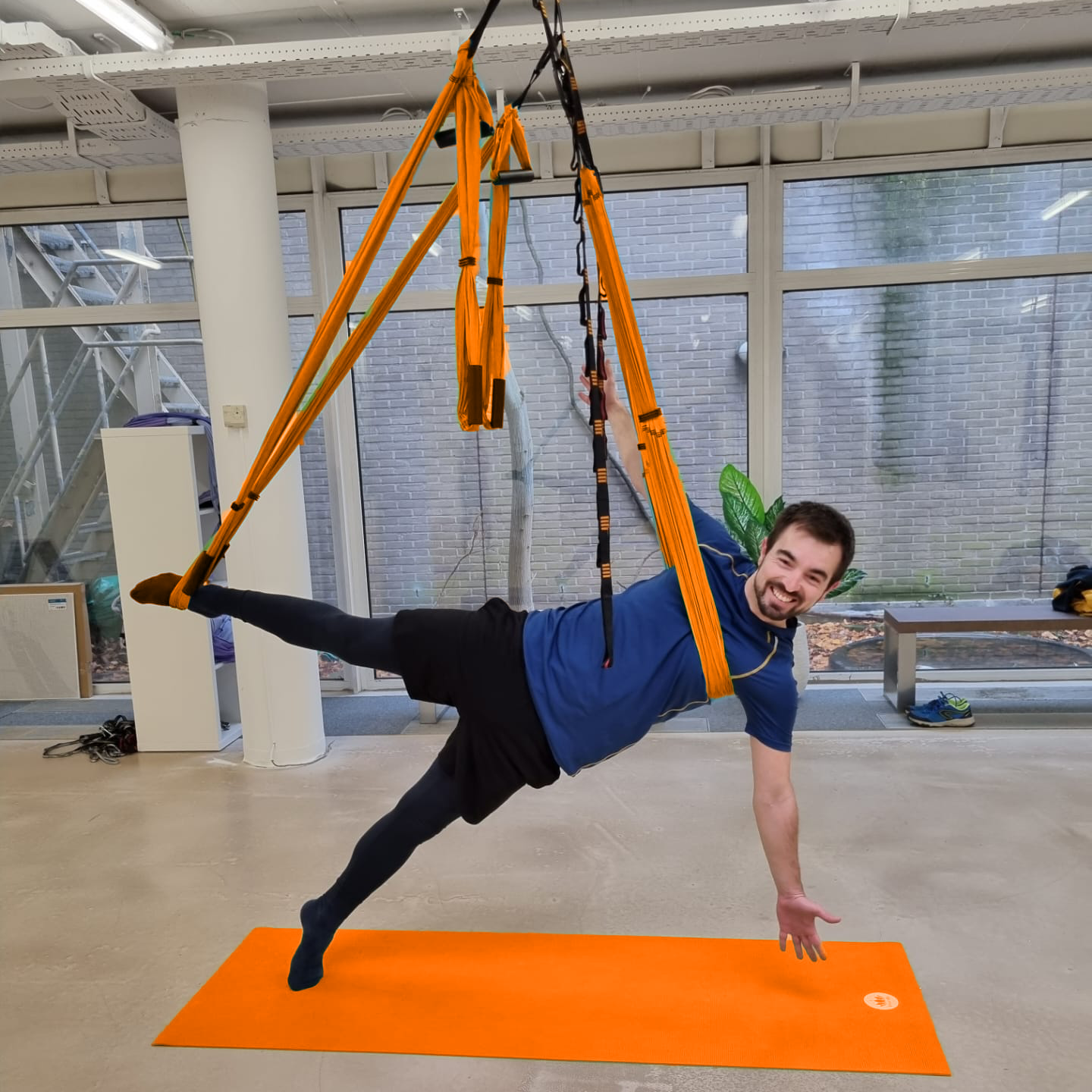 Tomislav Aeroyoga