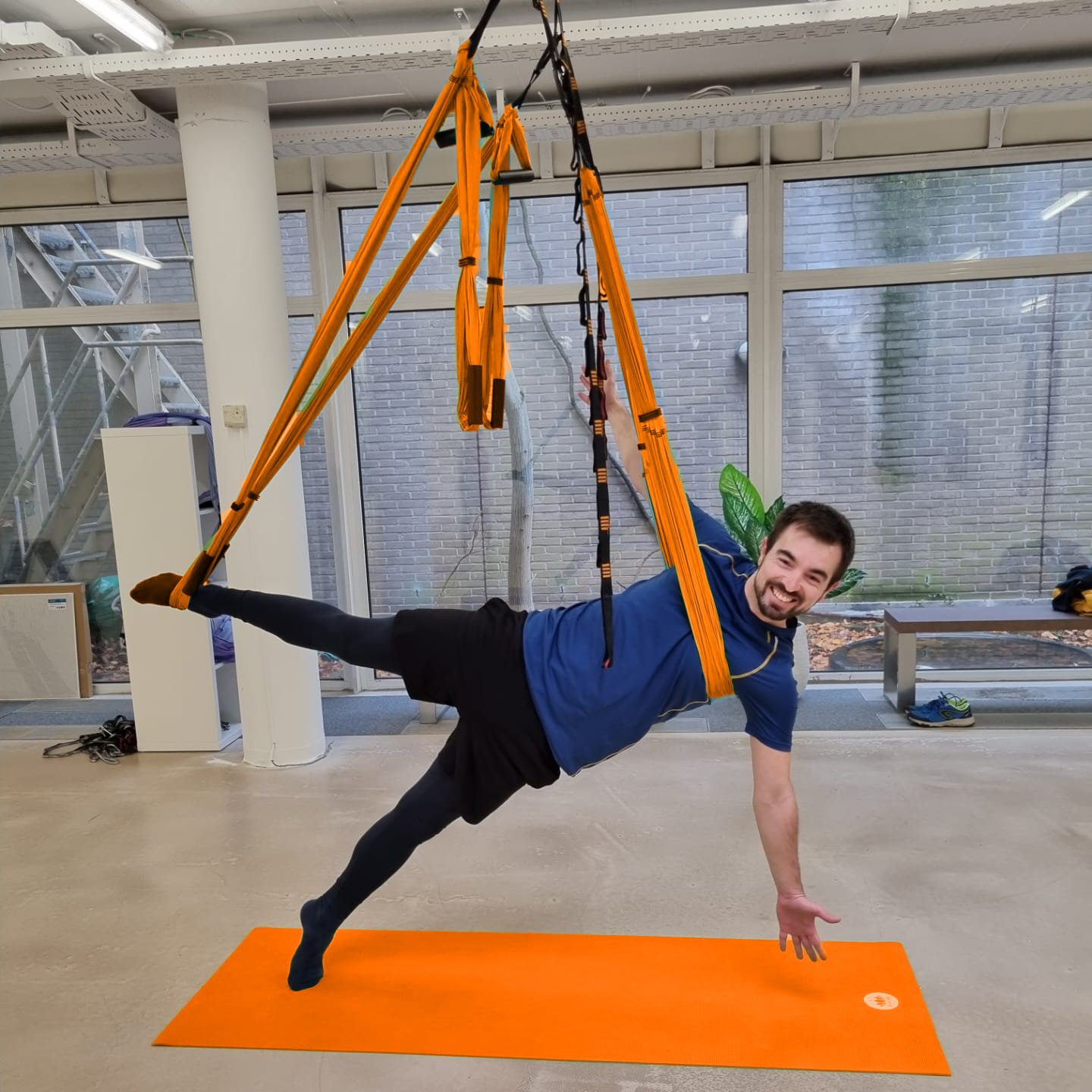 Tomislav Aeroyoga